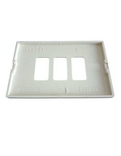 Plaque en résine Bticino 503/13r magic 3p 2